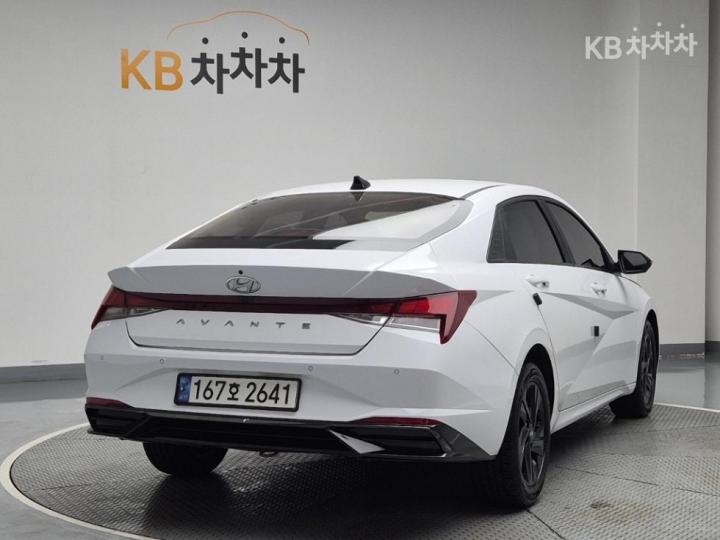 Hyundai Avante CN7 1.6 Gasoline Modern 4