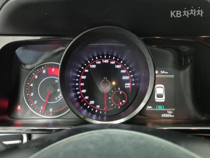Hyundai Avante CN7 1.6 Gasoline Modern 7