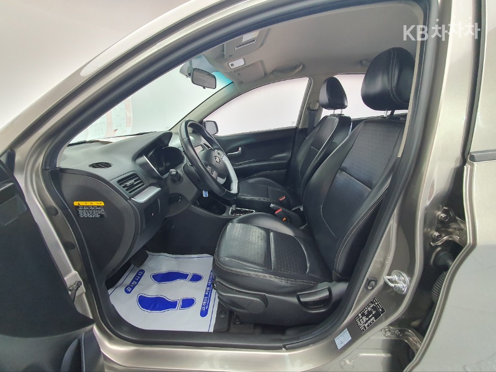 2016 - kia morning