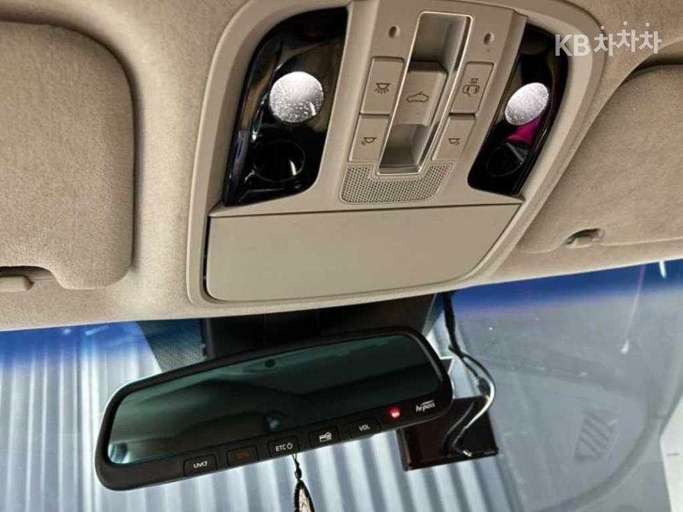 2020 - kia k7