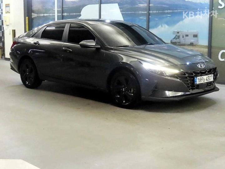 Hyundai Avante CN7 1.6 Gasoline Modern