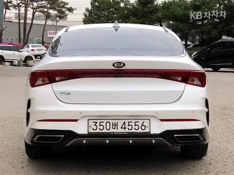 2020 - kia k5