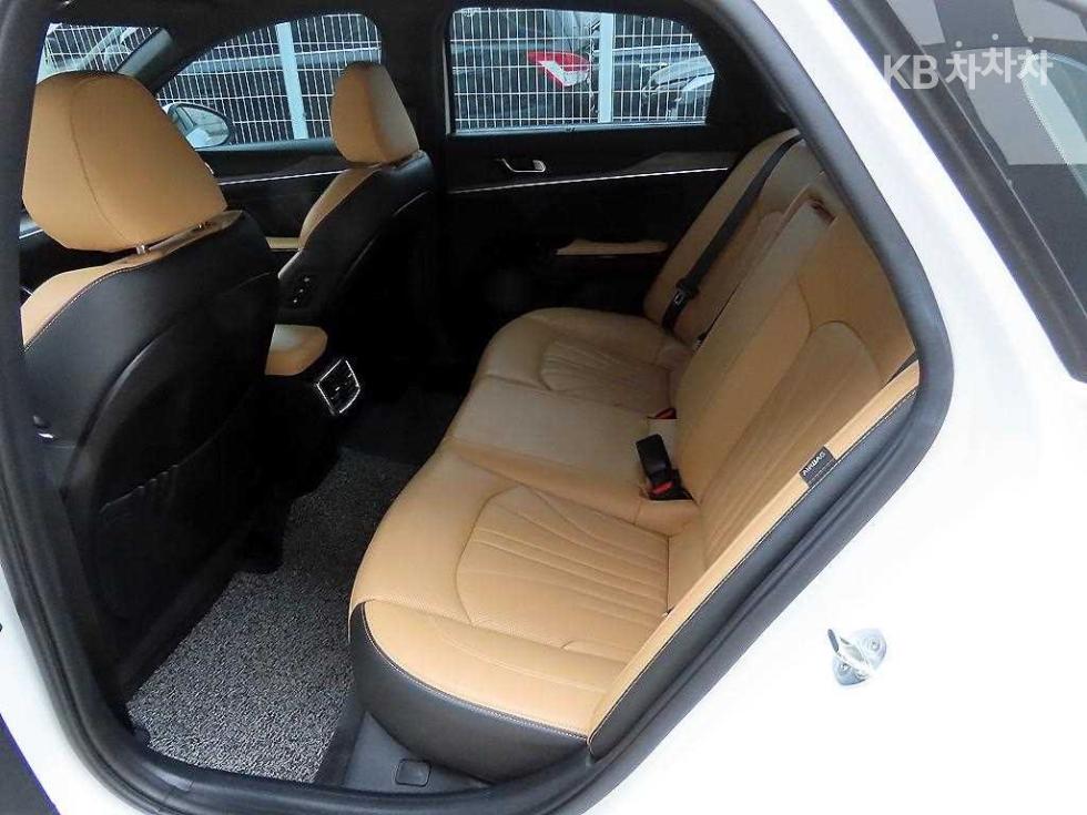 2020 - kia k5
