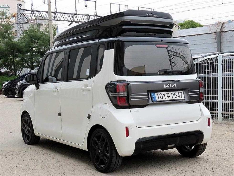 2023 - kia kia