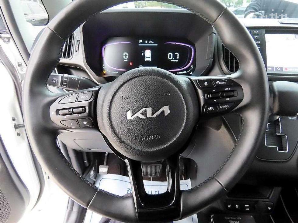 2023 - kia kia