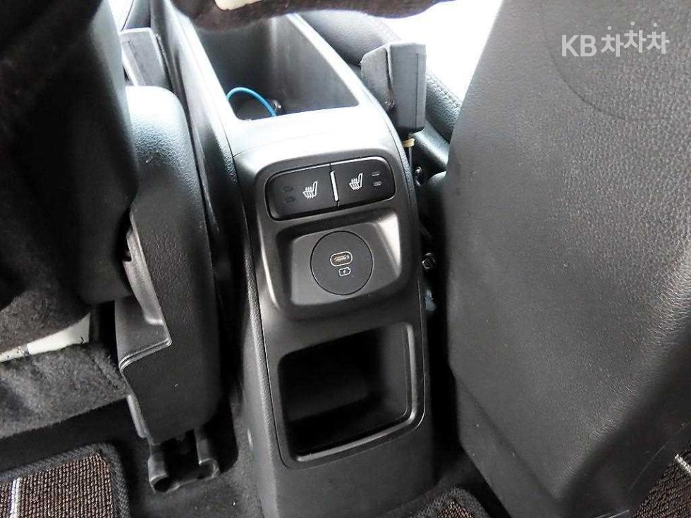 2023 - kia kia