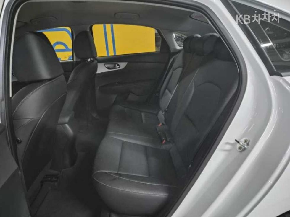2022 - kia k3