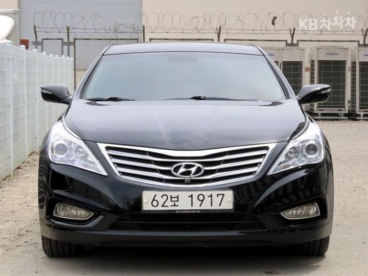 Hyundai Grandeur HG HG300