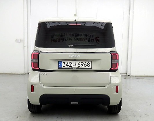 2023 - kia kia