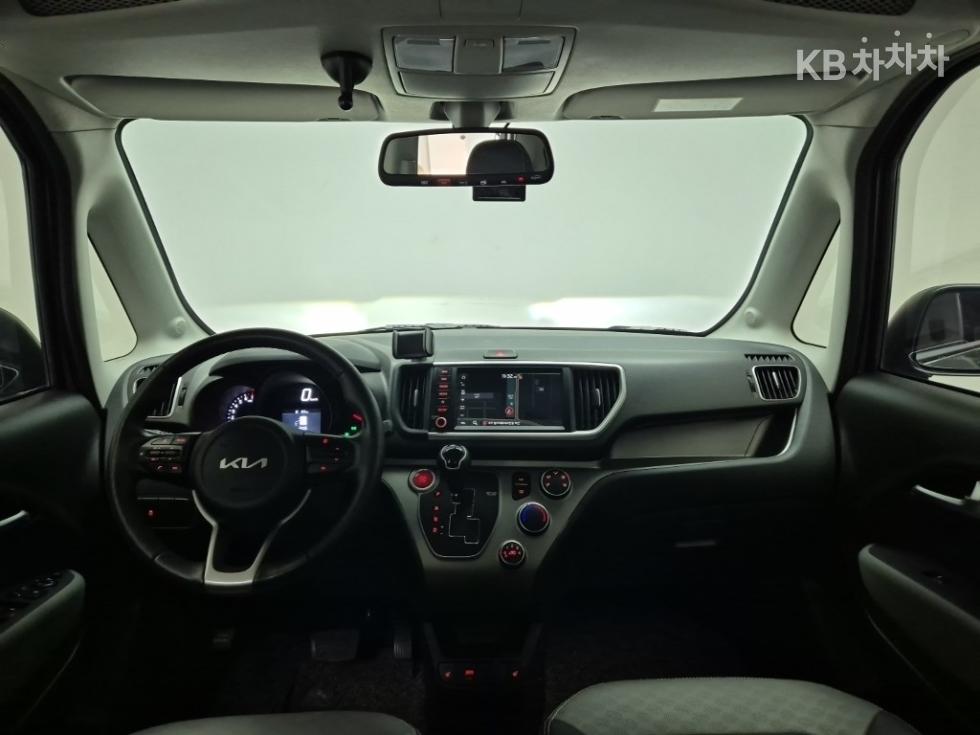 2022 - kia ray