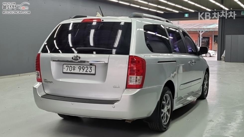 2013 - kia carnival