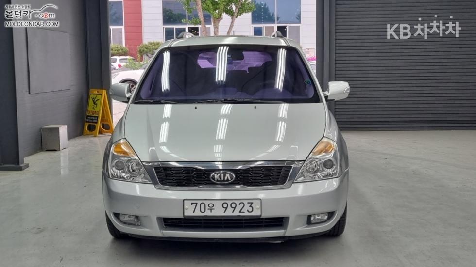 2013 - kia carnival