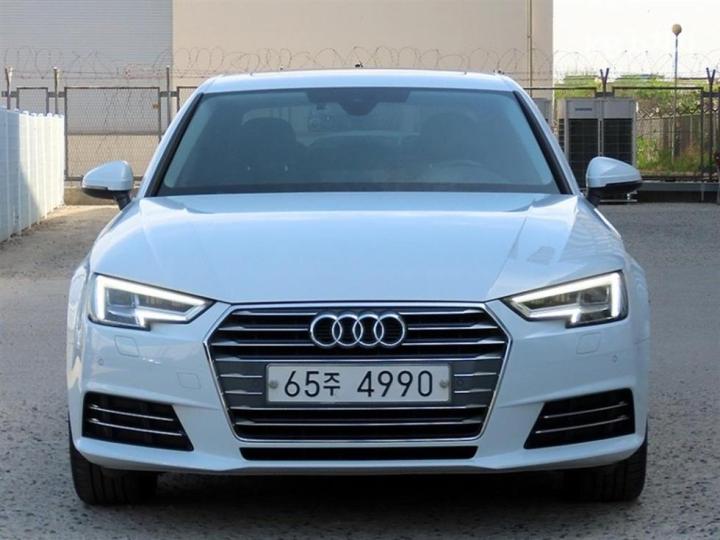 Audi A4 B9 30 TDI Base Type