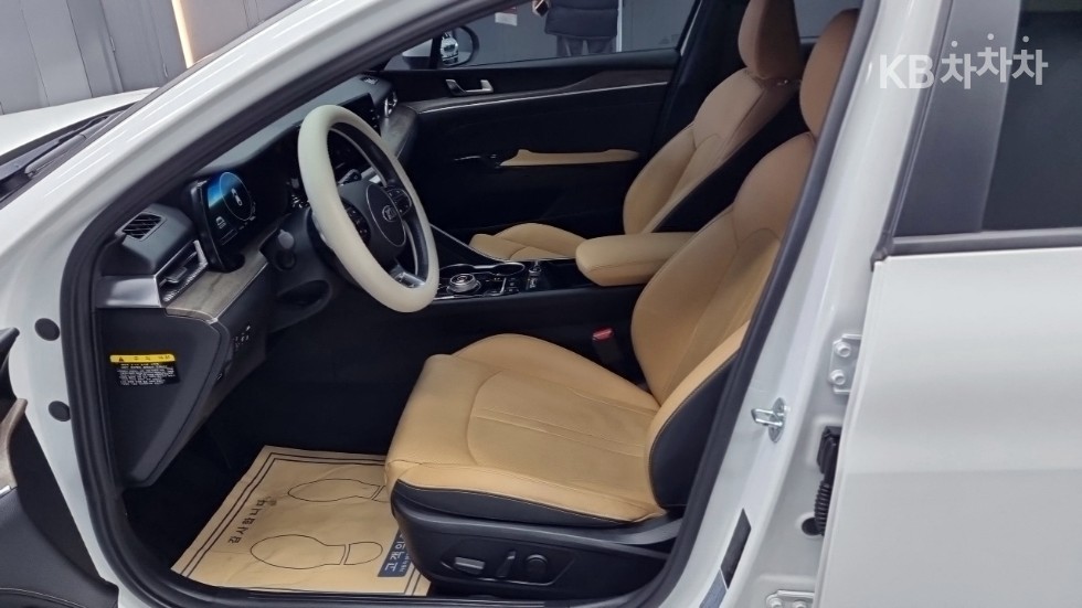 2020 - kia k5