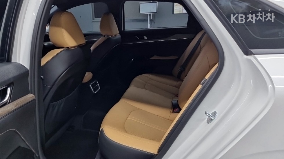 2020 - kia k5