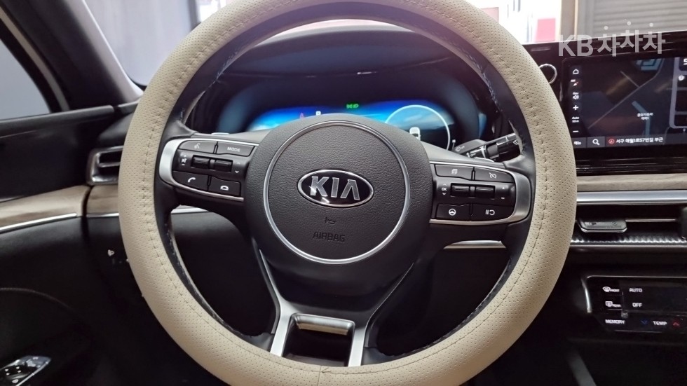 2020 - kia k5