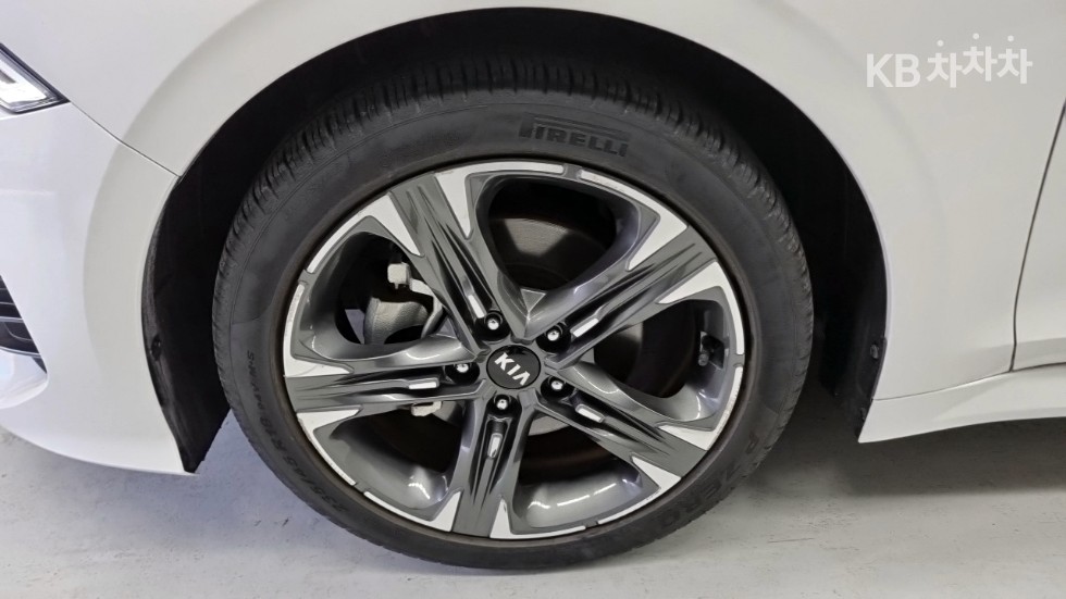 2020 - kia k5