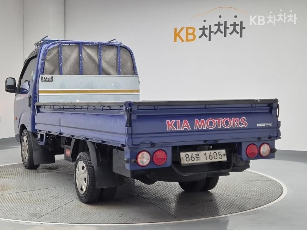 2020 - kia bongo iii