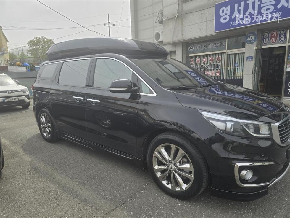 2017 - kia carnival