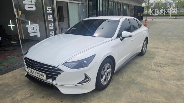 Hyundai Sonata 2.0 LPG 렌터카 — foto 1