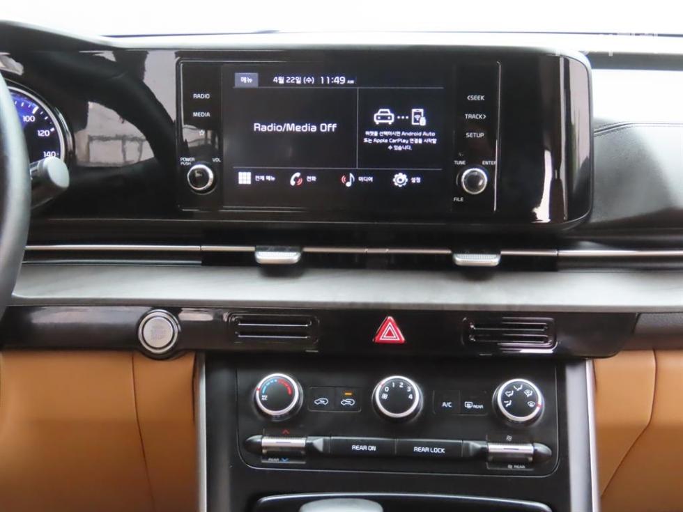 2022 - kia carnival