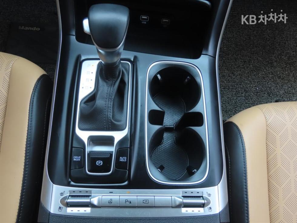 2022 - kia carnival