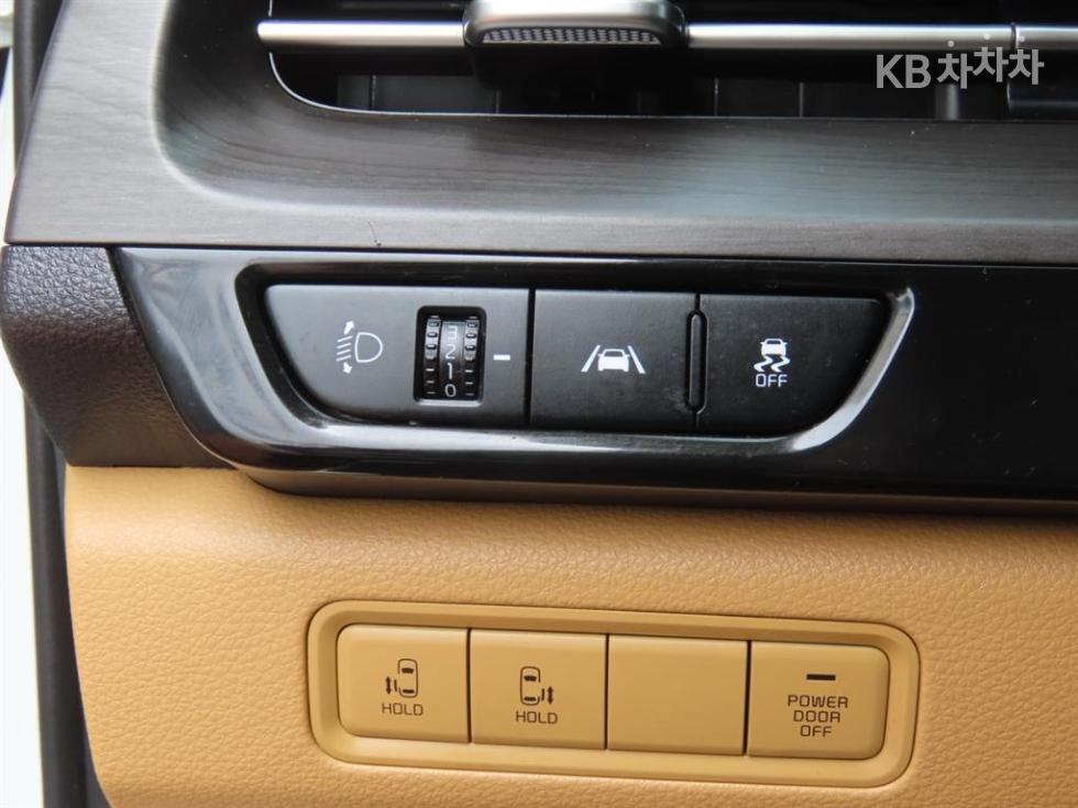 2022 - kia carnival