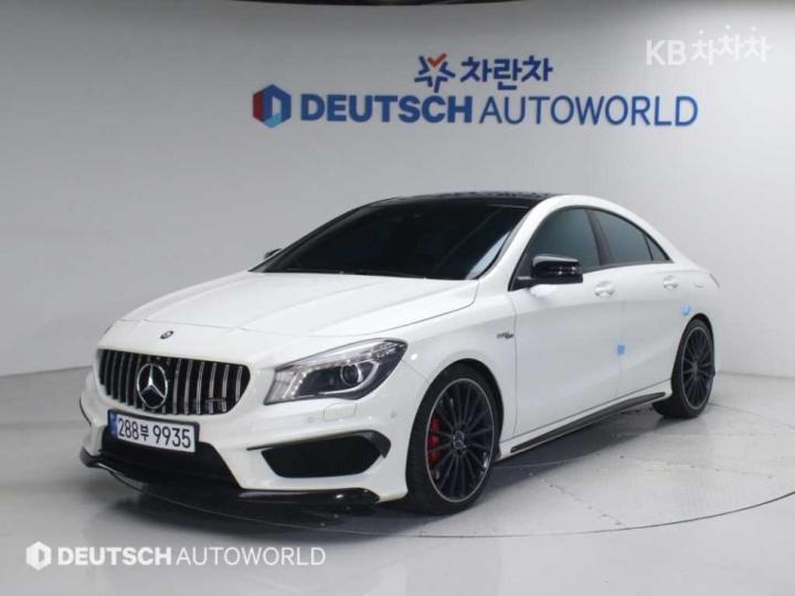 Mercedes-Benz CLA-Class CLA45AMG 4Matic C117