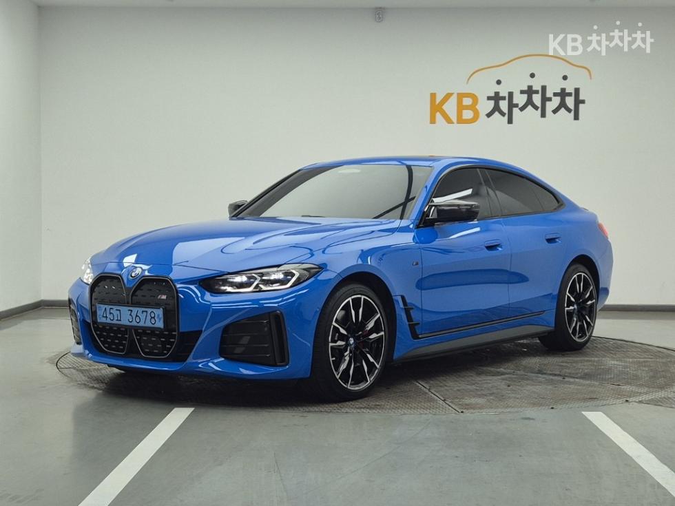 BMW i4