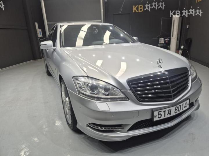 Mercedes-Benz S-Class S350