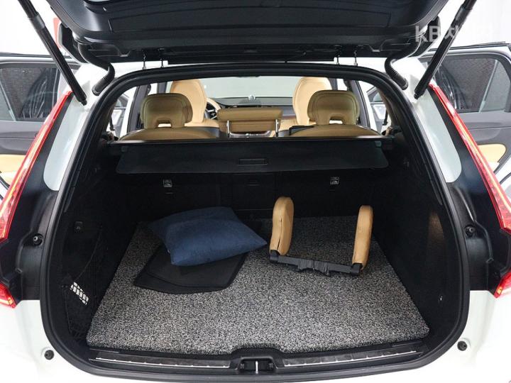 Volvo XC60 B5 Inscription — фото 5