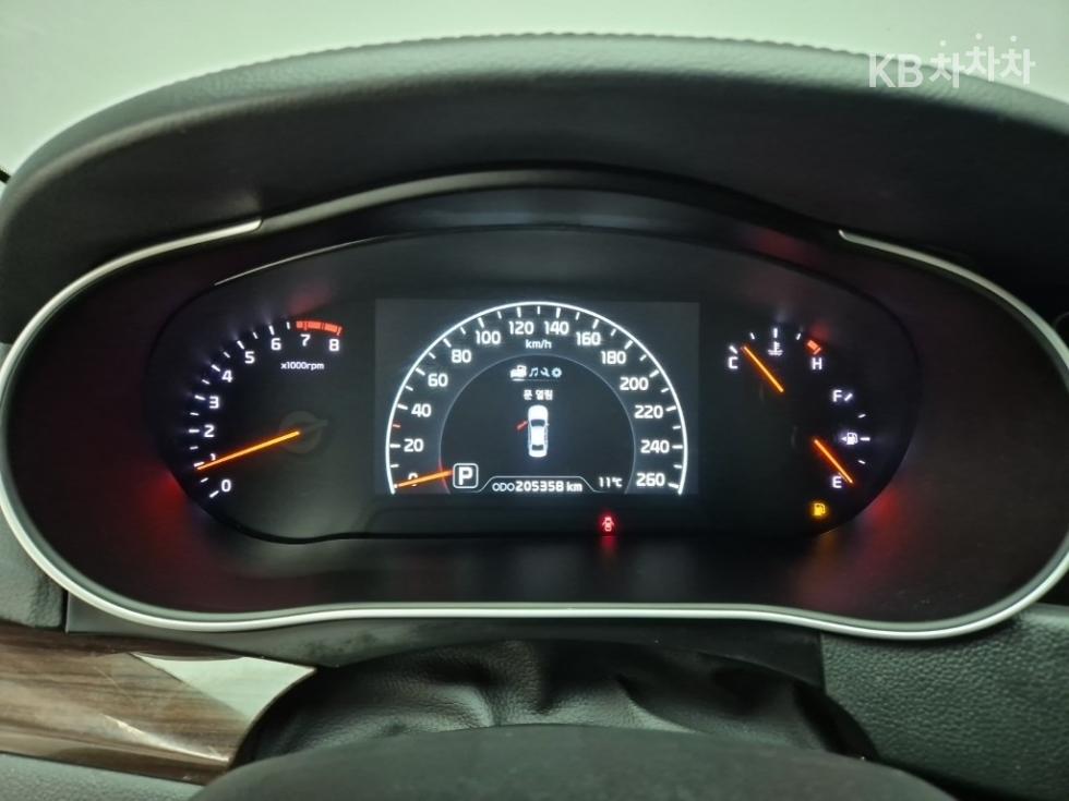 2016 - kia k7
