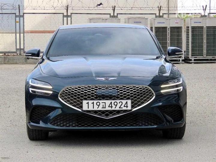 Genesis G70 2.5T AWD Standard