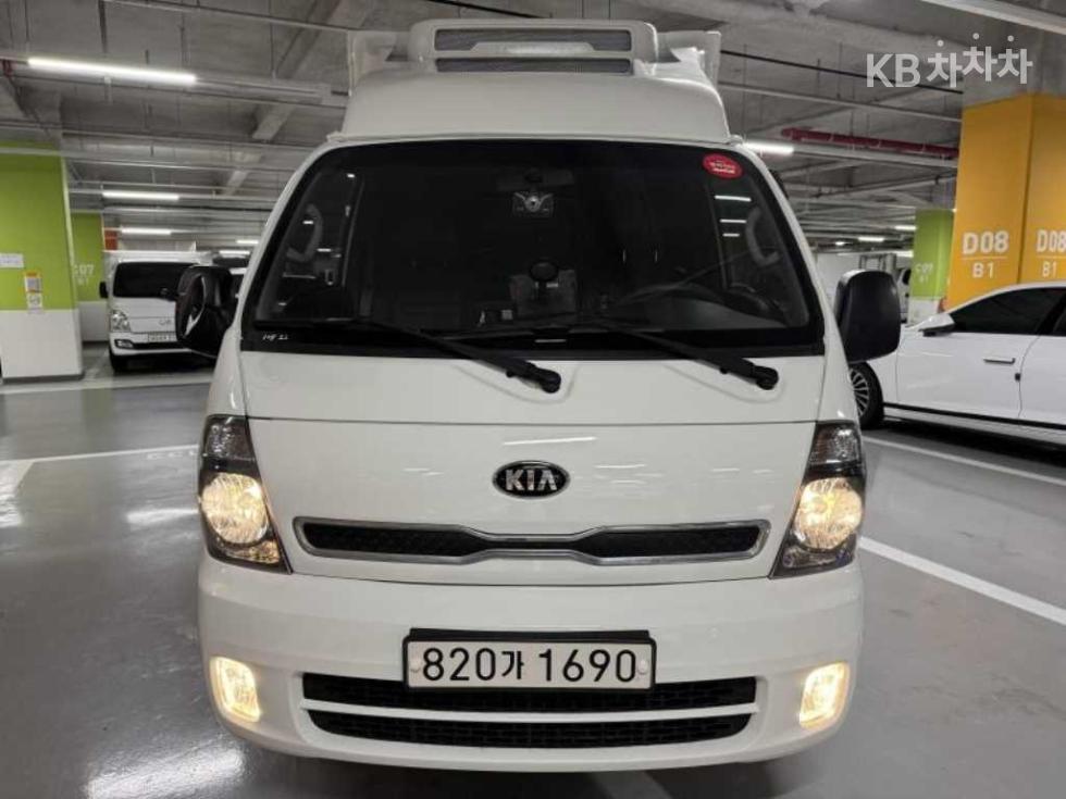 2018 - kia bongo iii