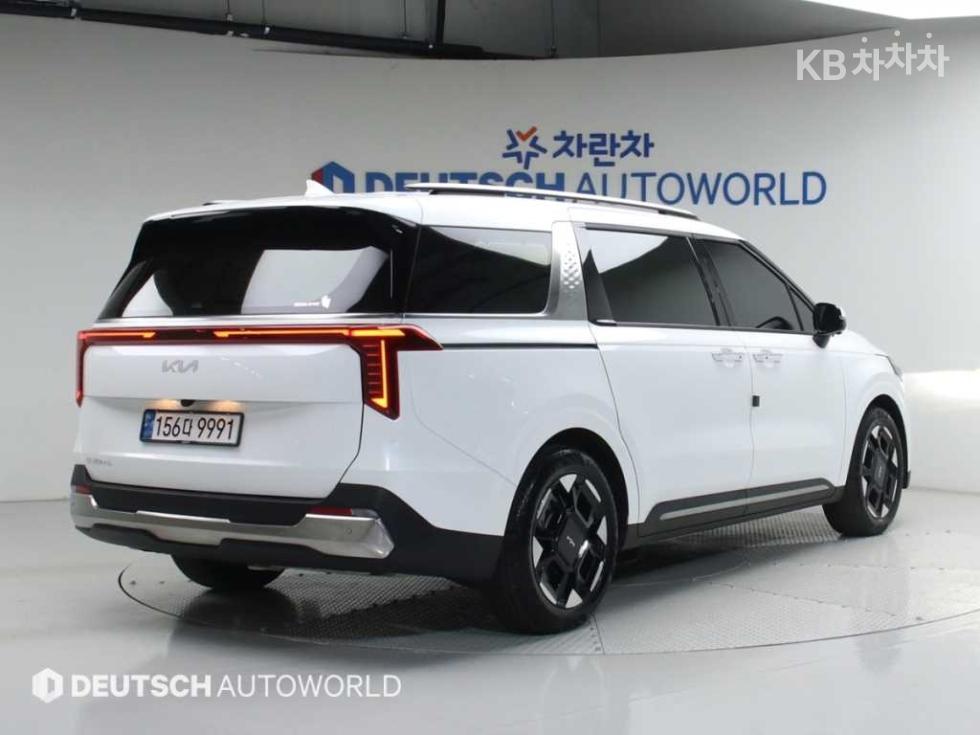2025 - kia carnival