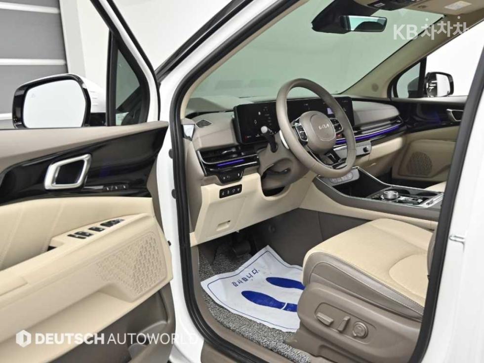 2025 - kia carnival