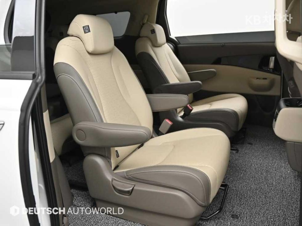2025 - kia carnival