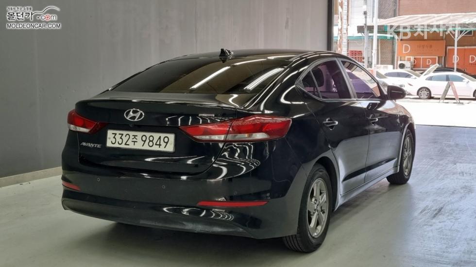 Hyundai Avante — miniaturë 2