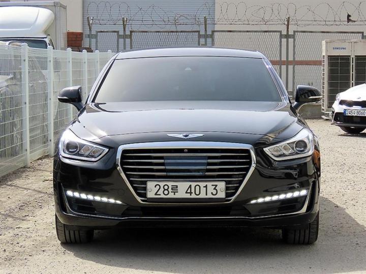 Genesis EQ900 3.8 GDI AWD Premium Luxury