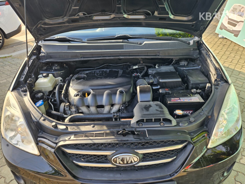 Kia Carens — miniaturë 14