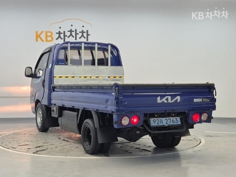 2022 - kia bongo iii