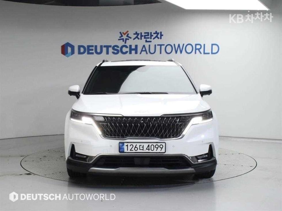 2023 - kia carnival