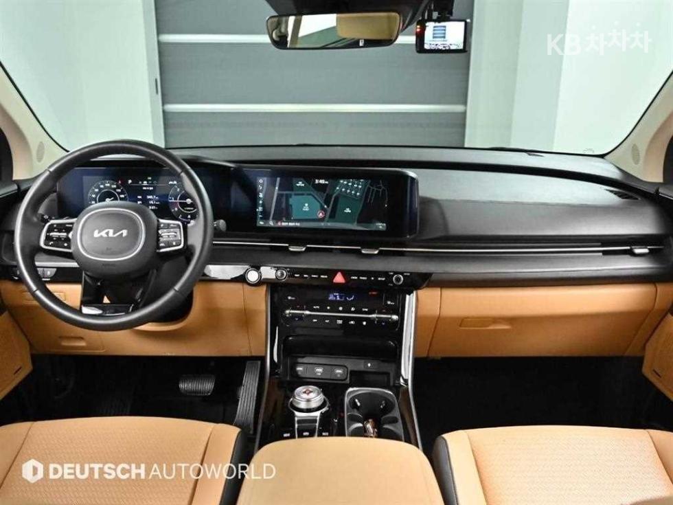 2023 - kia carnival