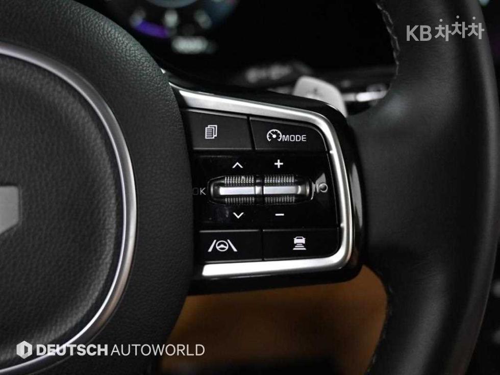 2023 - kia carnival