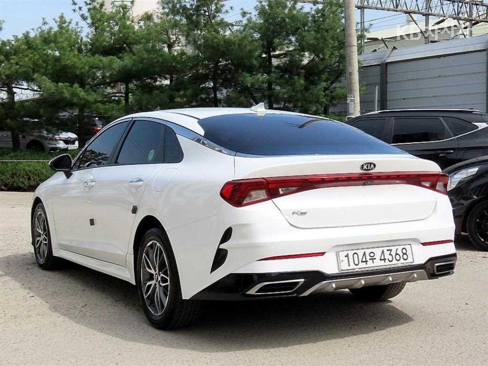 2020 - kia k5