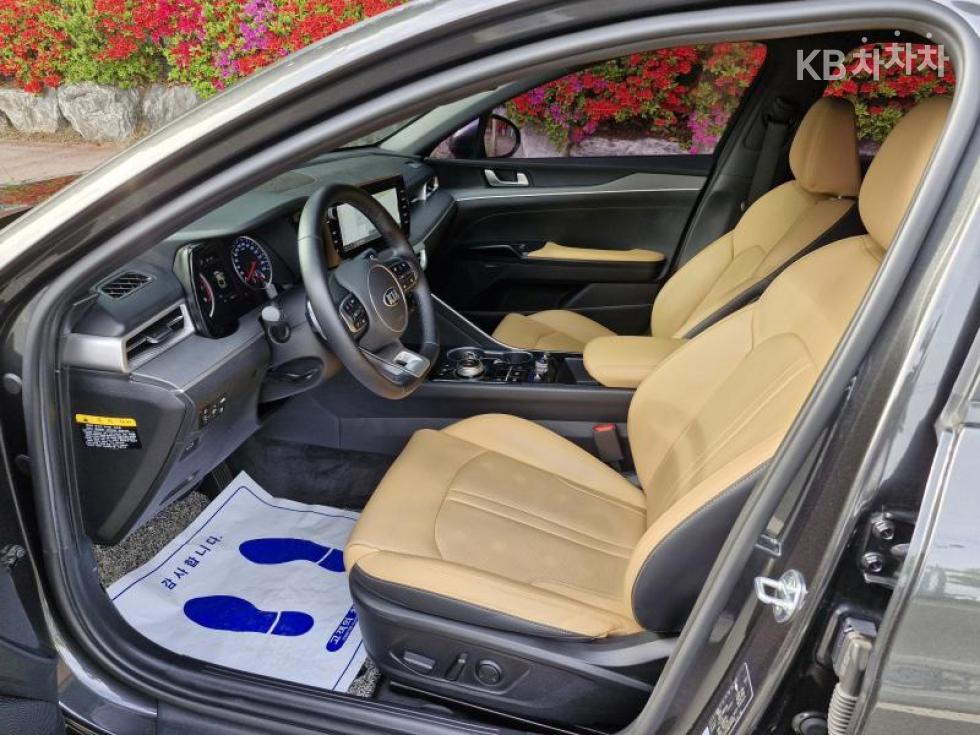 2020 - kia k5