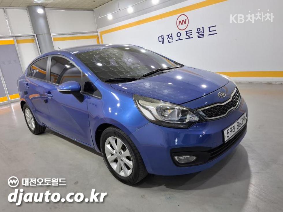 2012 - kia pride