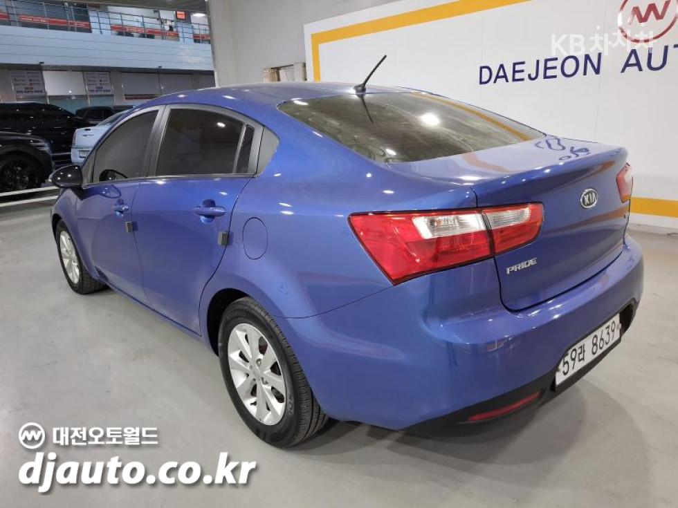 2012 - kia pride