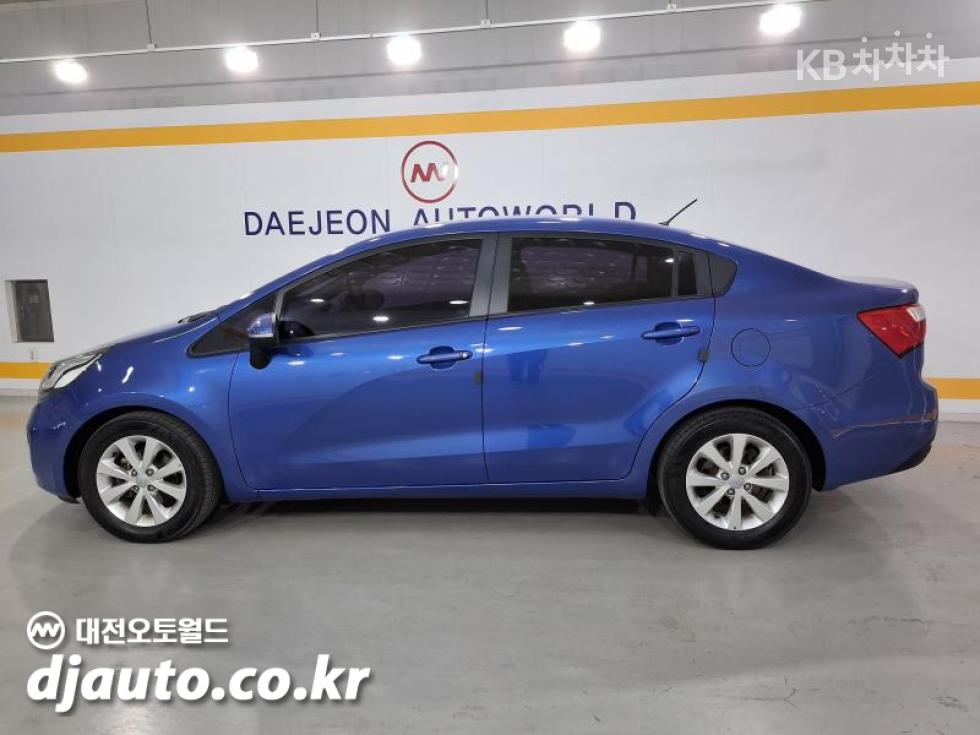 2012 - kia pride
