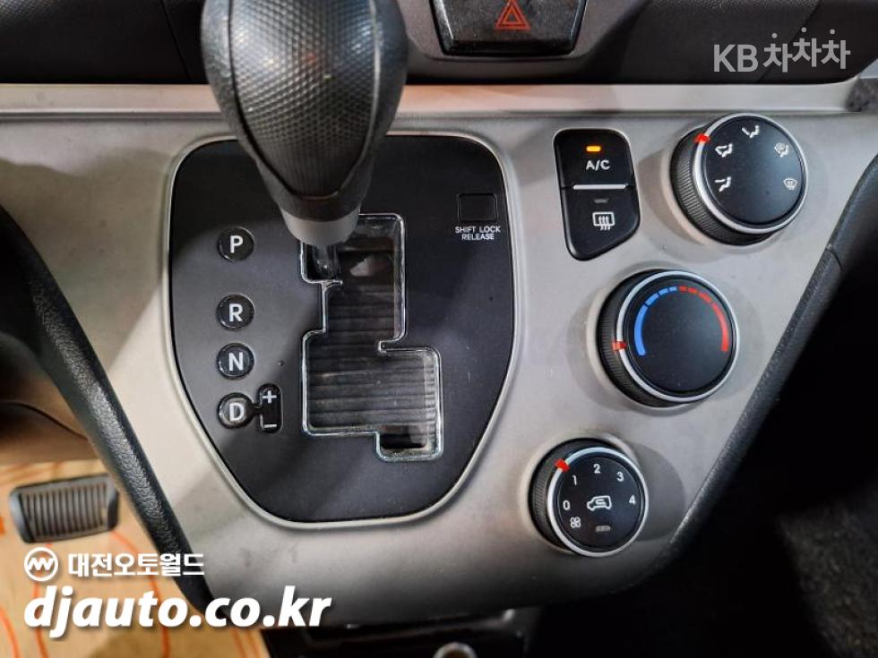 2012 - kia ray